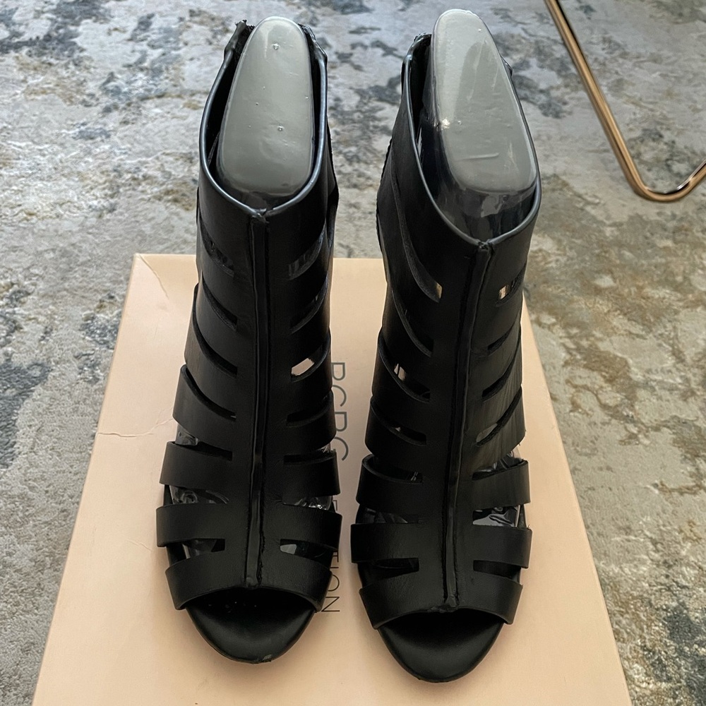 BCBGENERATION BLACK SILKY LEATHER